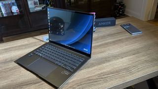 Asus Zenbook 14 OLED (Q425M)